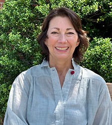 Lisa Menendez, LPC headshot